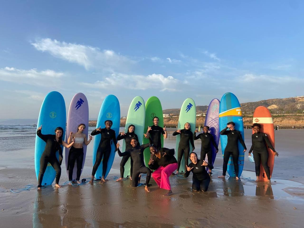 Tayyurt Surf Camp Tamraght Aourir Hostel Imi Mikki Екстериор снимка